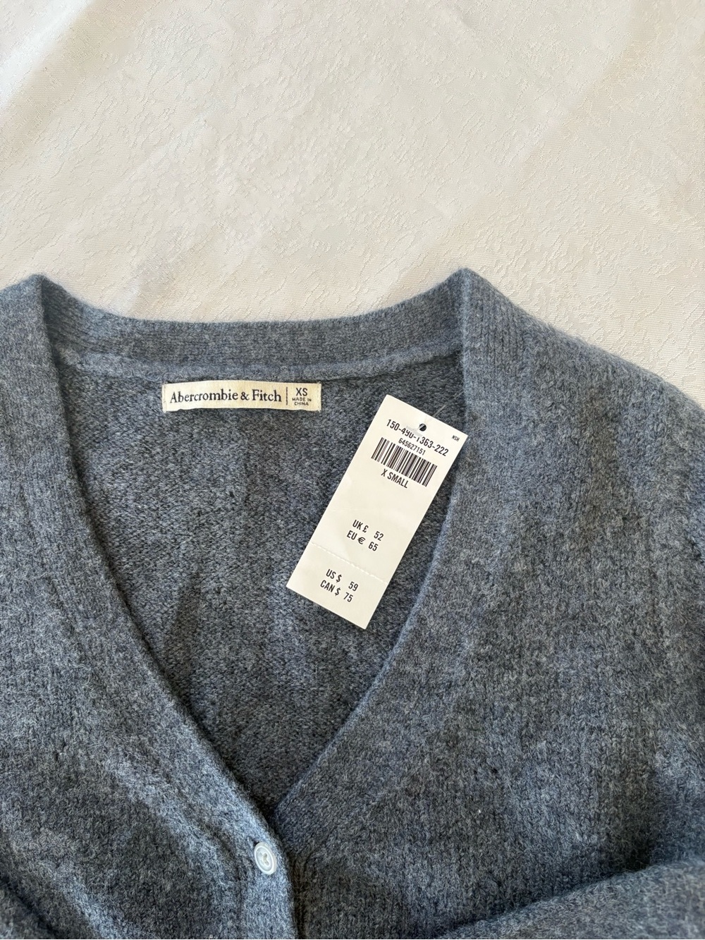 Abercrombie & Fitch Blue-Gray V-Neck Button Cardigan